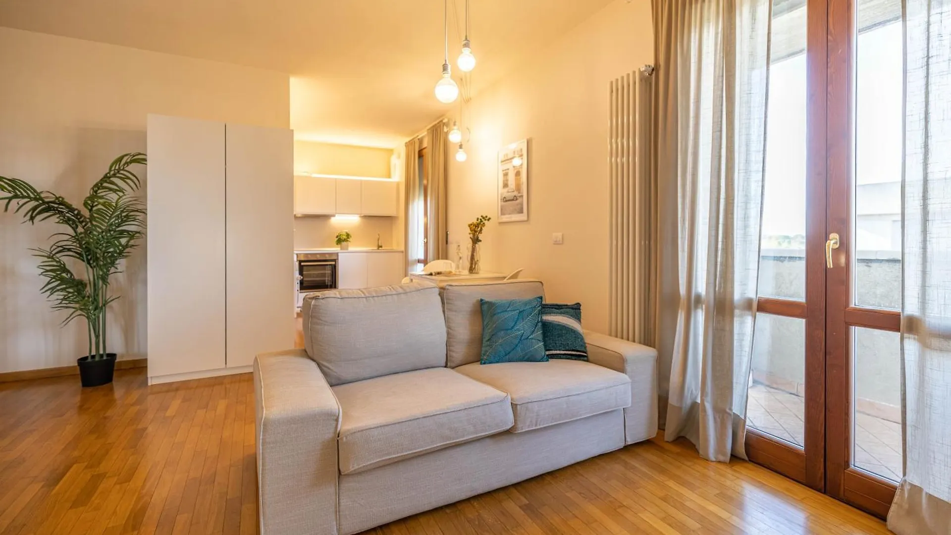 Comforthouse Luxury Wifi Netflix Balcony Ravenna 0*,